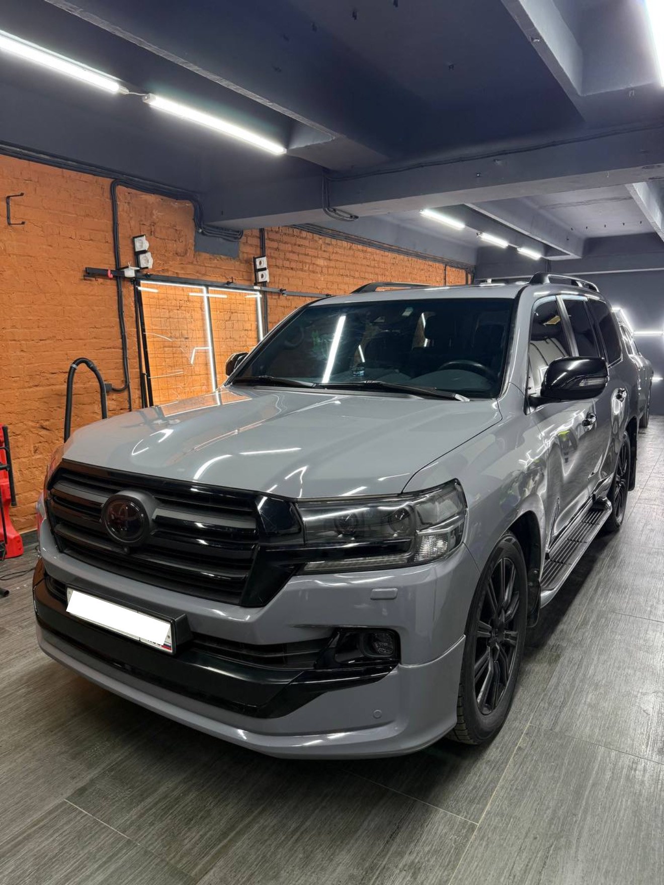 Автомобиль после оклейки плёнкой в детейлинг-студии OnlyCars — работа №11