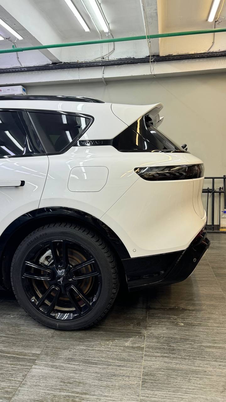 Автомобиль после оклейки плёнкой в детейлинг-студии OnlyCars — работа №23